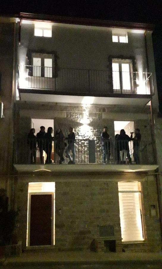 Apartmán La Casa Dei Panorami Di Colobraro Exteriér fotografie